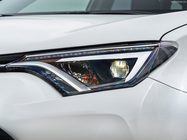 تویوتا RAV4 هیبرید مدل 2016