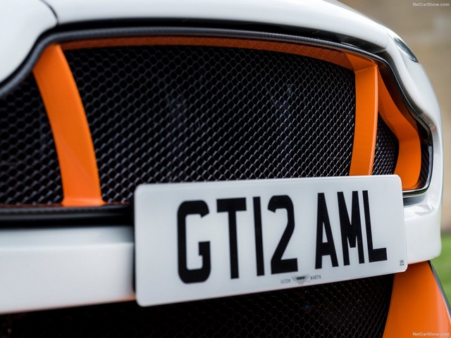 آستون مارتین ونتیج GT12 مدل 2015