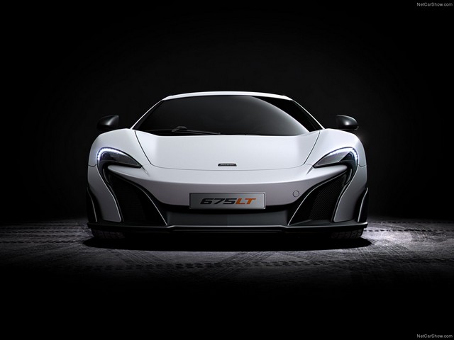 مک لارن 675LT مدل 2016