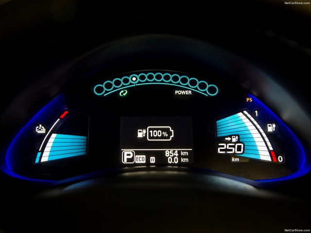 نیسان لیف 30 kWh مدل 2016