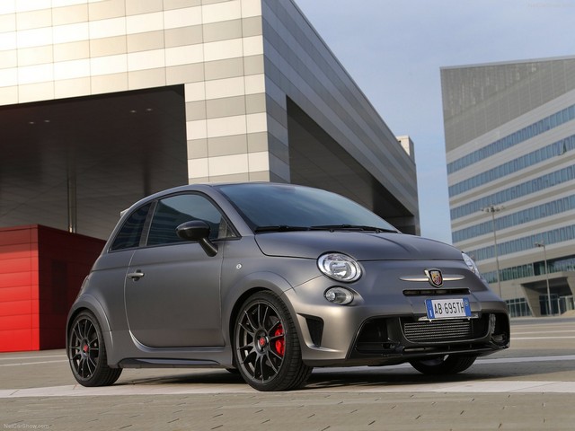 فیات 695 Abarth Biposto مدل 2015