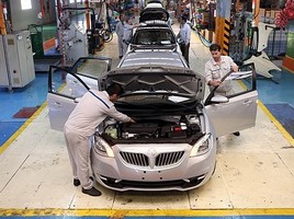 تعهد ده ساله خودروسازان به خدمات تعمیر و تامین قطعات