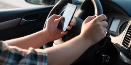 افزایش نرخ جریمه برای استفاده از موبایل هنگام رانندگی