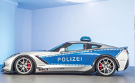 تبدیل کوروت C7 به خودروی پلیس